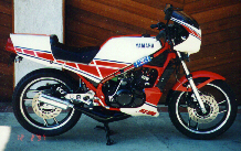 1985 Yamaha RZ350 Kenny Roberts Replica